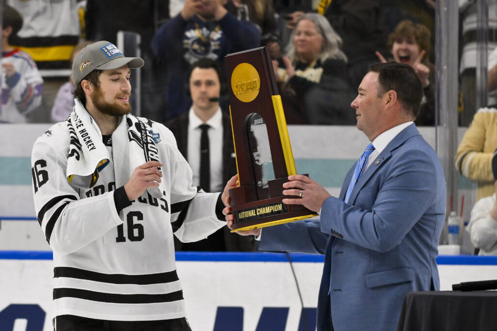 Ducks Recall Tim Washe From AHL