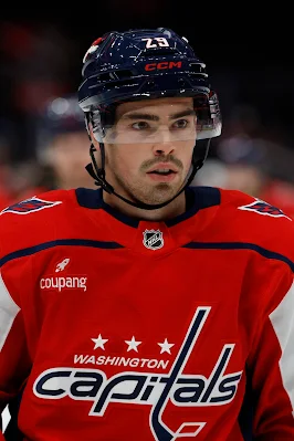 Hendrix Lapierre, Washington Capitals