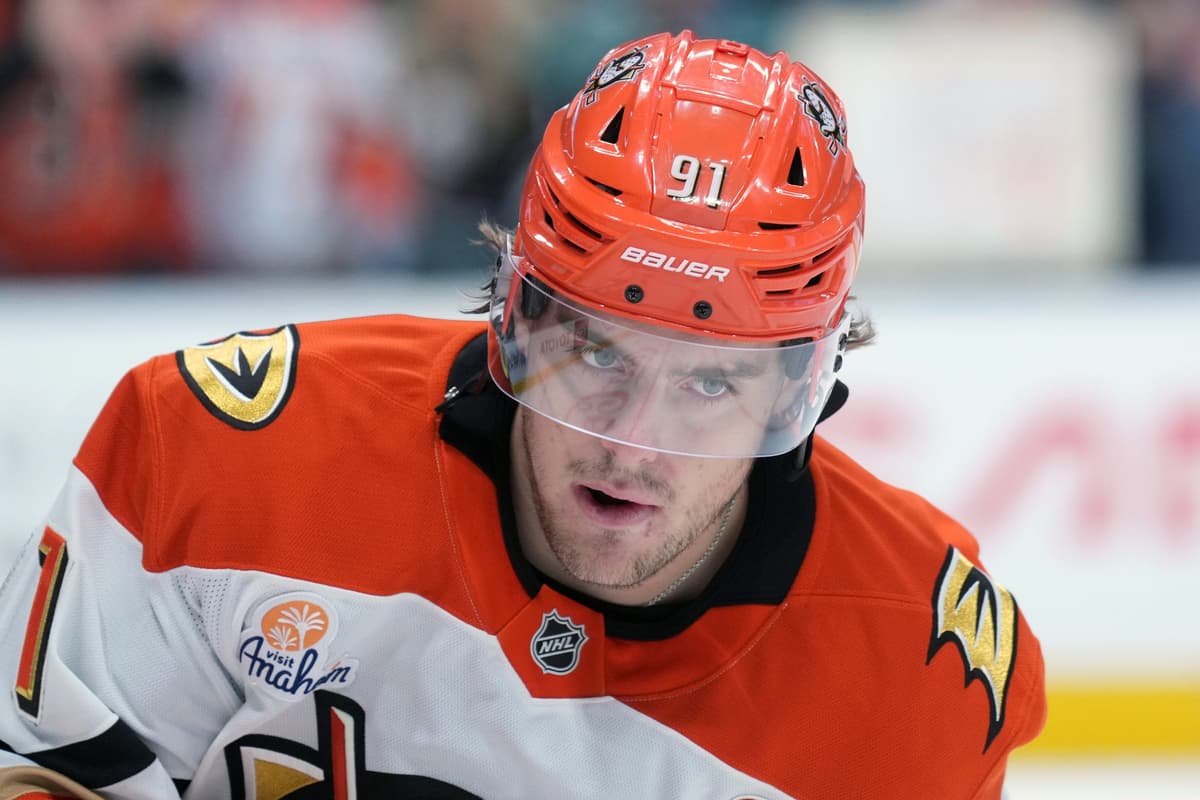 Ducks’ Leo Carlsson deserves so much more love for his strong play