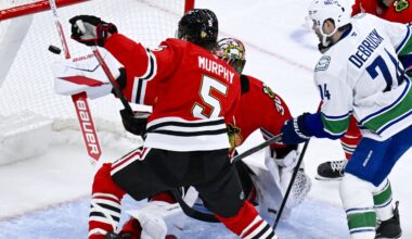 Chicago Blackhawks irate after controversial call leads to 3-2 loss
