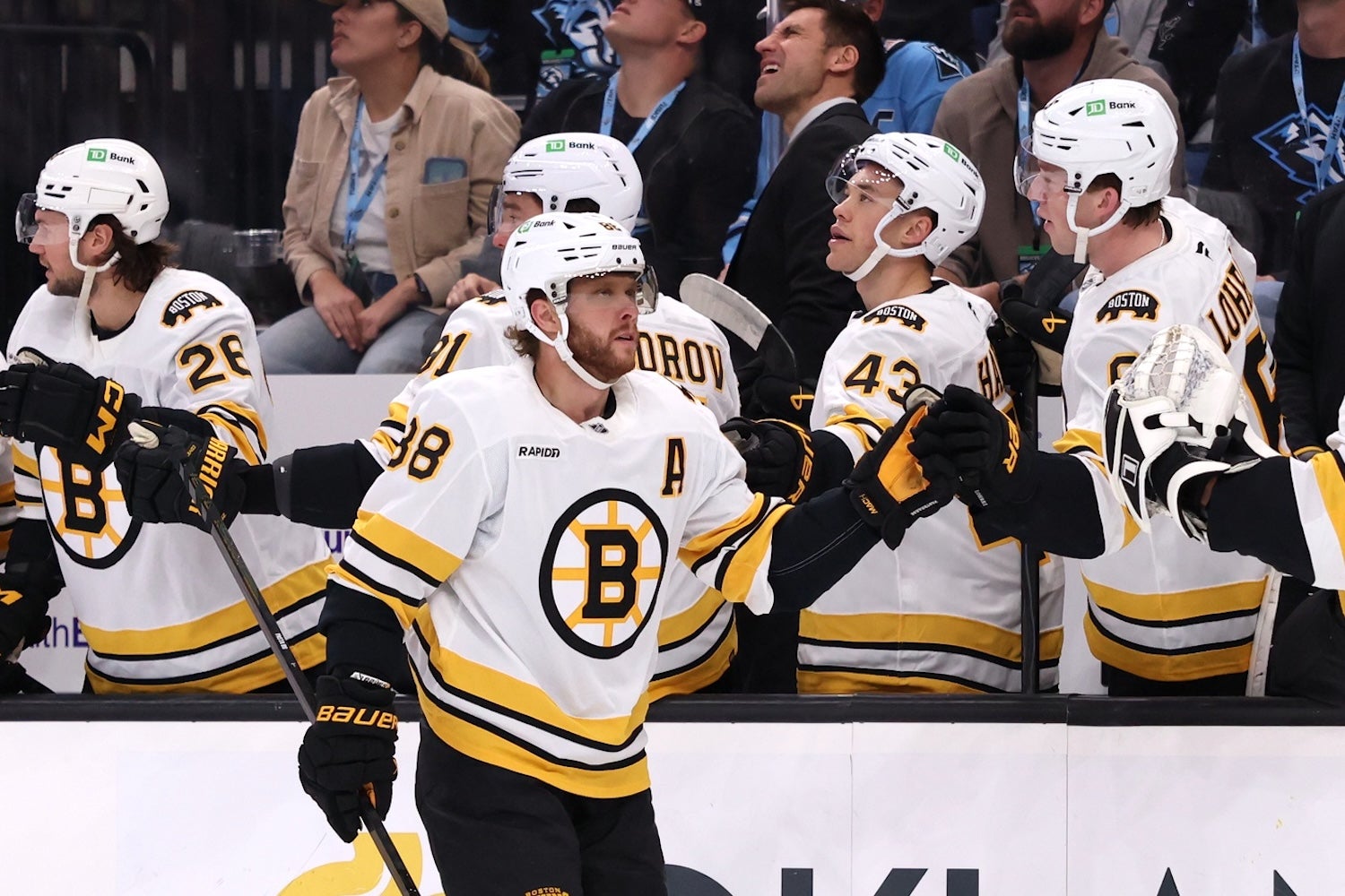 3 Stars: Pastrnak bounce back not enough for Bruins in Utah - 98.5 The Sports Hub