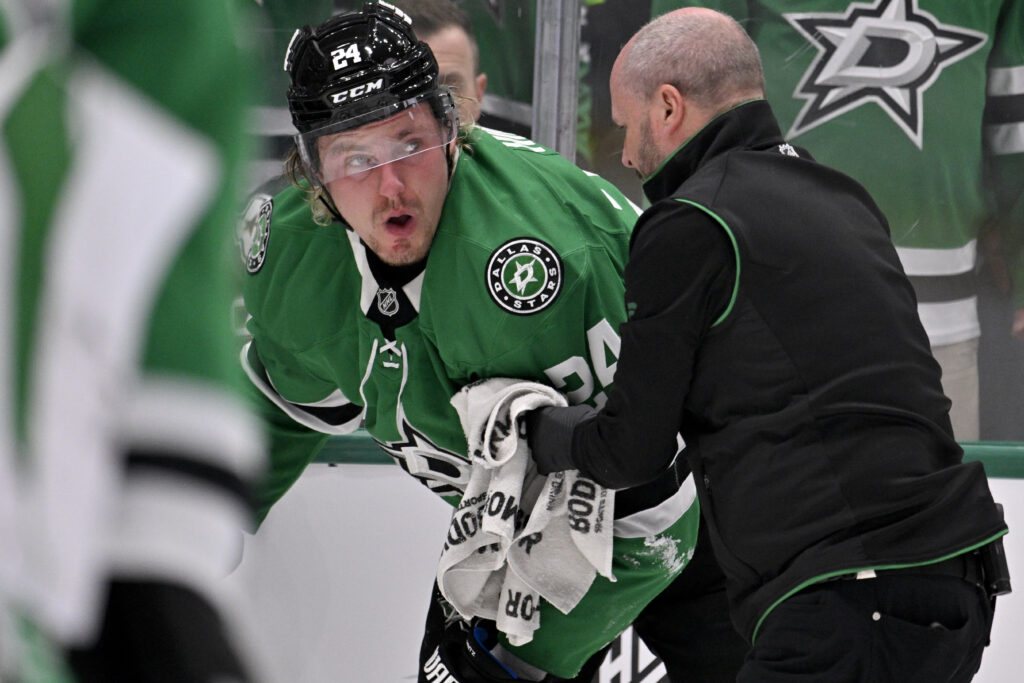 Central Notes: Hintz, Lowry, Bertuzzi