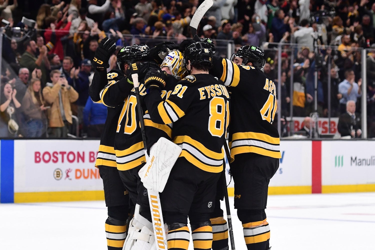 3 Stars: Bruins stay in win column vs. Sabres - 98.5 The Sports Hub