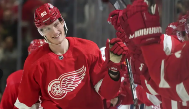 Detroit Red Wings Extend Elmer Soderblom