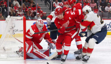 Detroit Red Wings roll past 2-time defending Stanley Cup champs 4-1