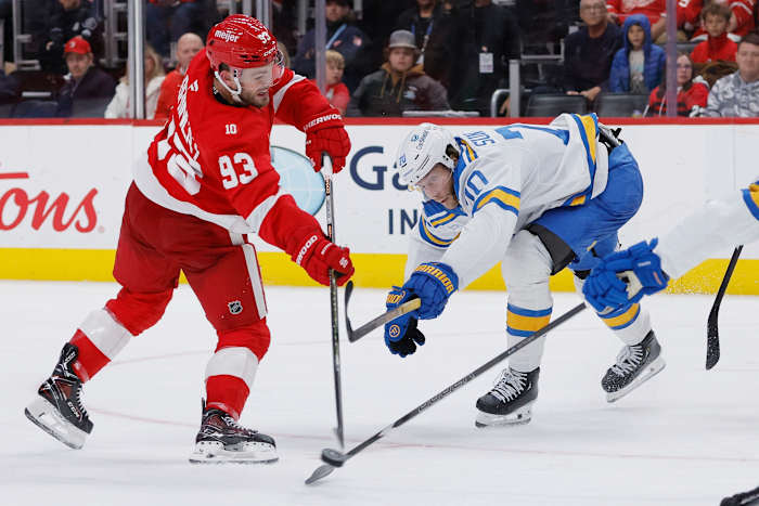 Detroit Red Wings’ tale of two games ends with thrilling 6-4 comeback over Blues