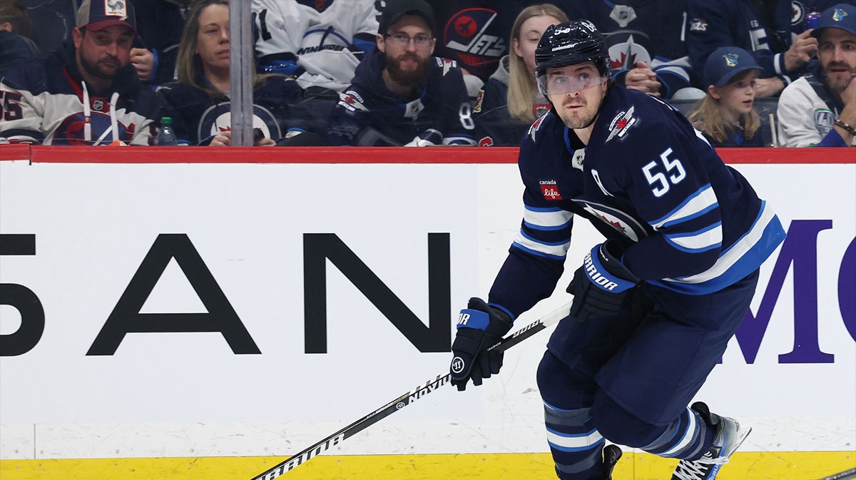 Winnipeg Jets center Jonathan Toews looks up the ice during a game against the Los Angeles Kings in the first period at Canada Life Centre.