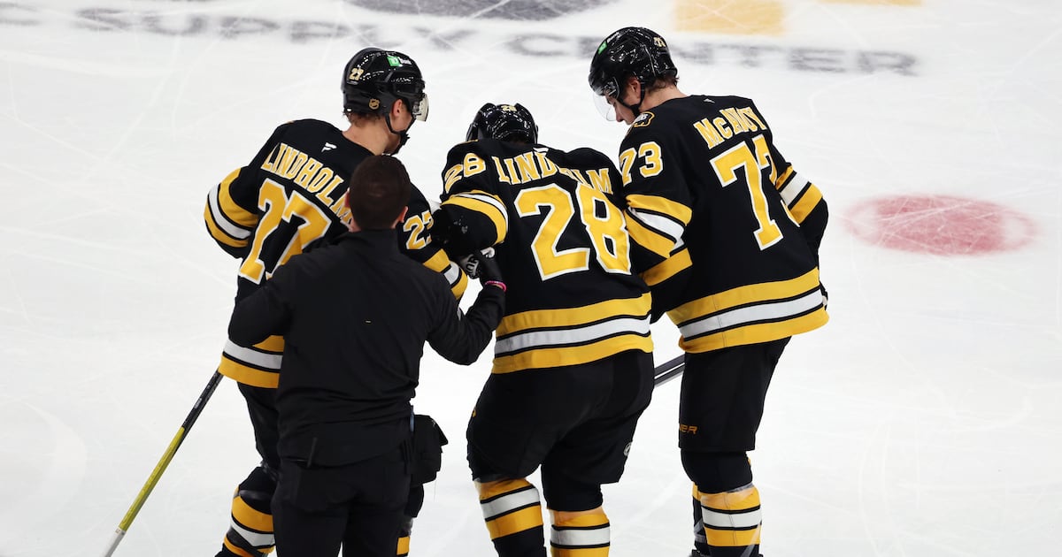 Boston Bruins F Elias Lindholm out multiple weeks after injury vs. Sabres
