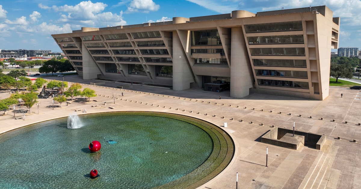 Letters to the Editor — Dallas City Hall, mental health services, Dallas Stars, DART