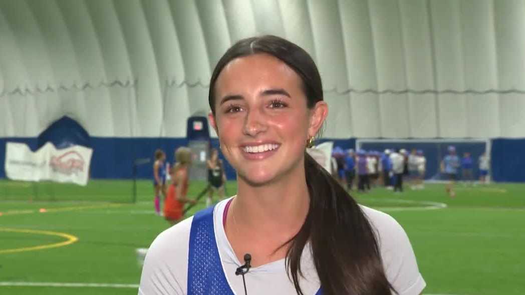 Londonderry's Alison Chambers excels in field hockey, softball