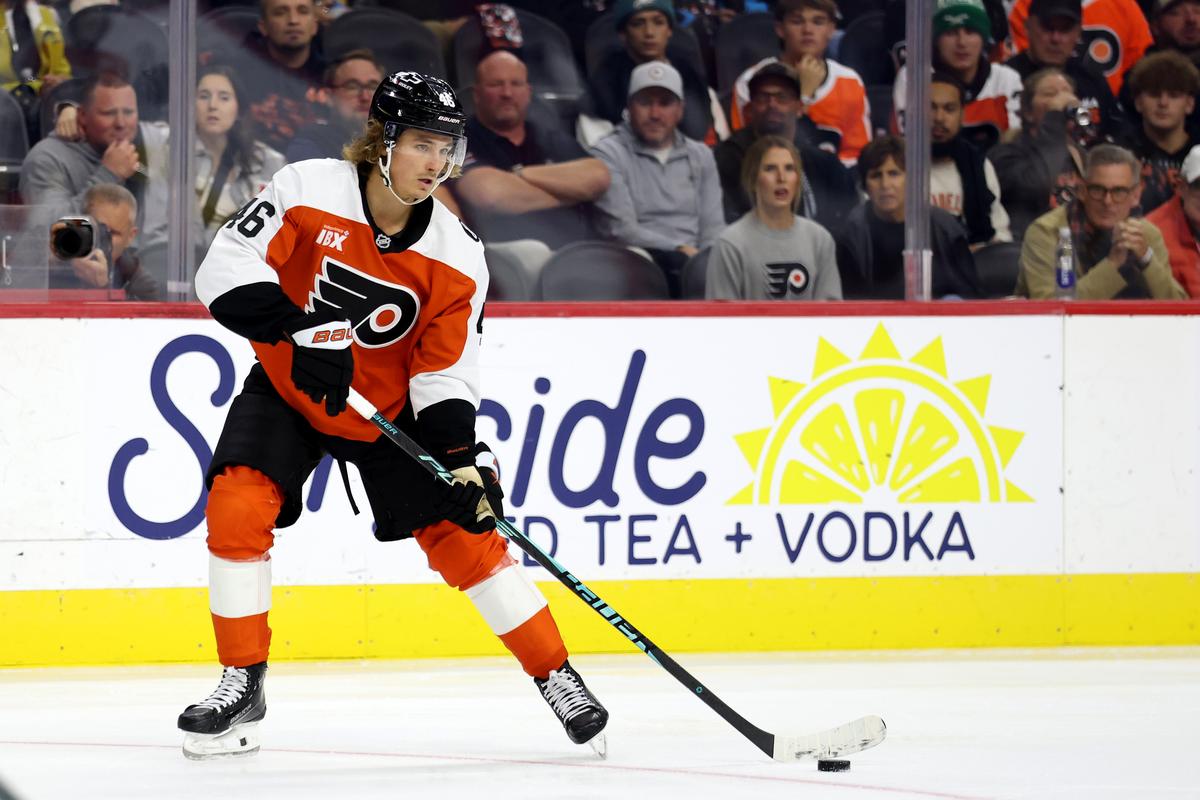 Zegras' Big Game Lifts Flyers Past Islanders