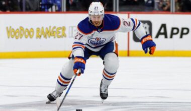 Oilers Have Held Extension Talks With Brett Kulak