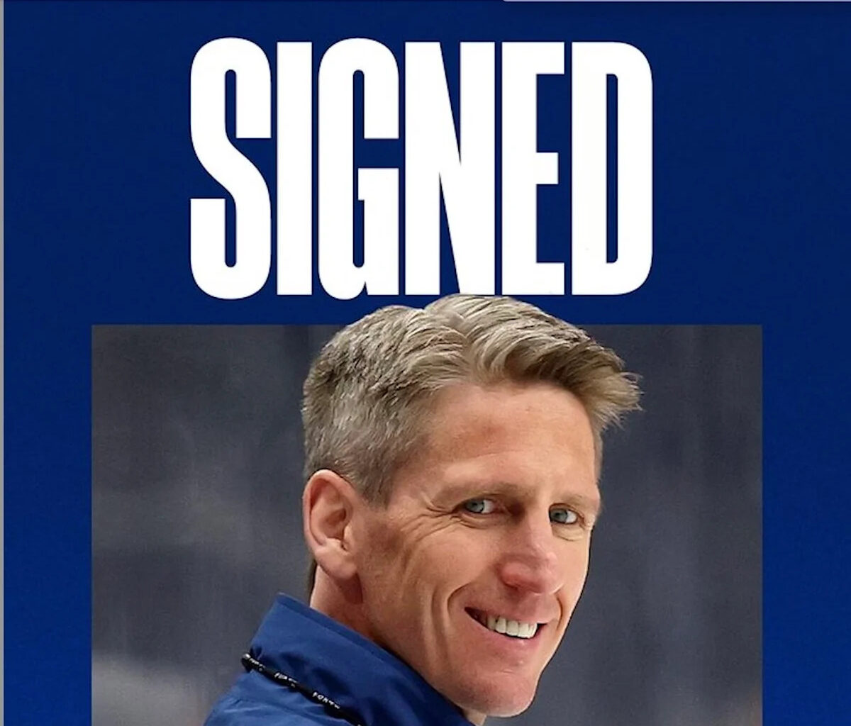 Hockey world reacts as Oilers sign head coach to three-year deal