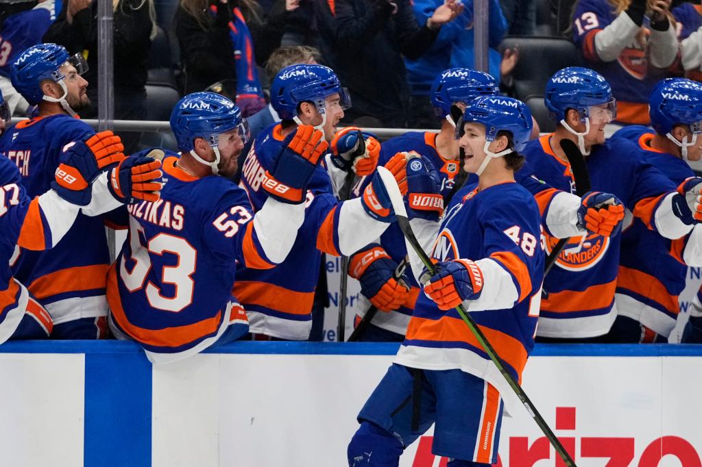 Bet $5, get $200 in bonus bets win or lose for Islanders vs. Jets