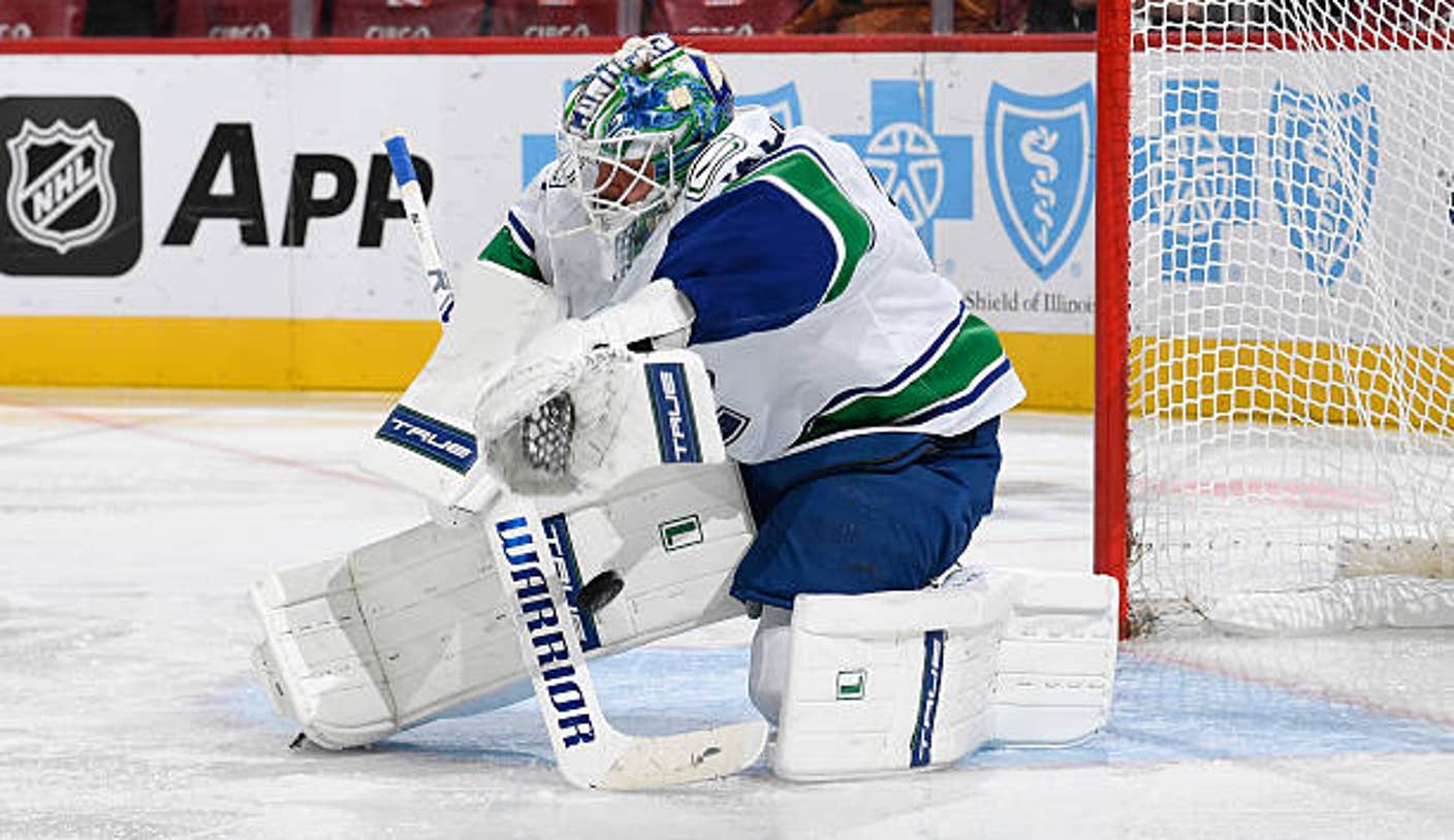 Ducks vs. Blackhawks prediction, odds, picks - Oct. 19