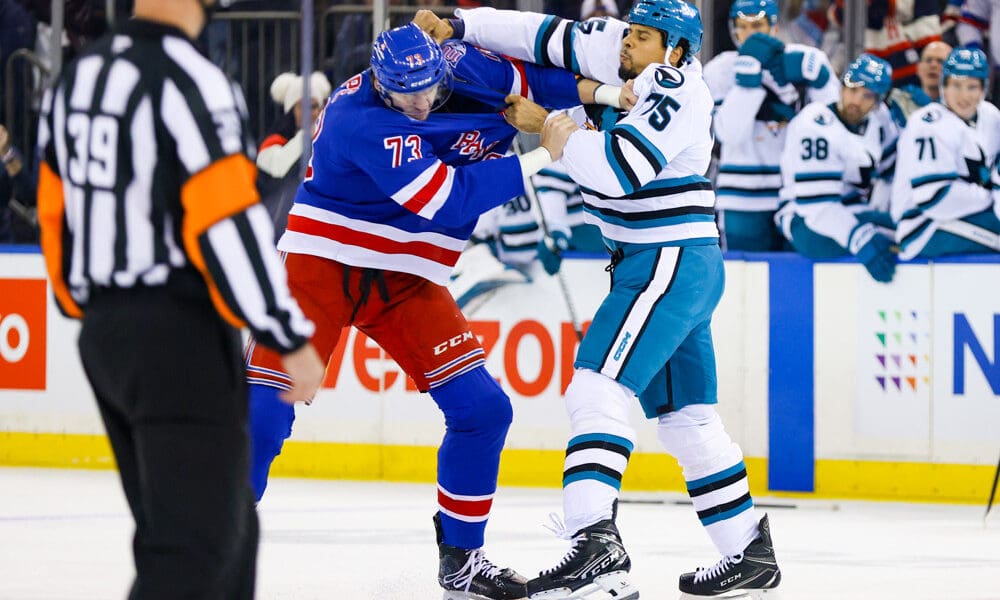 PhHN Daily: Flyers Go Silent; Classic Sweaters; Heavyweight Tilt