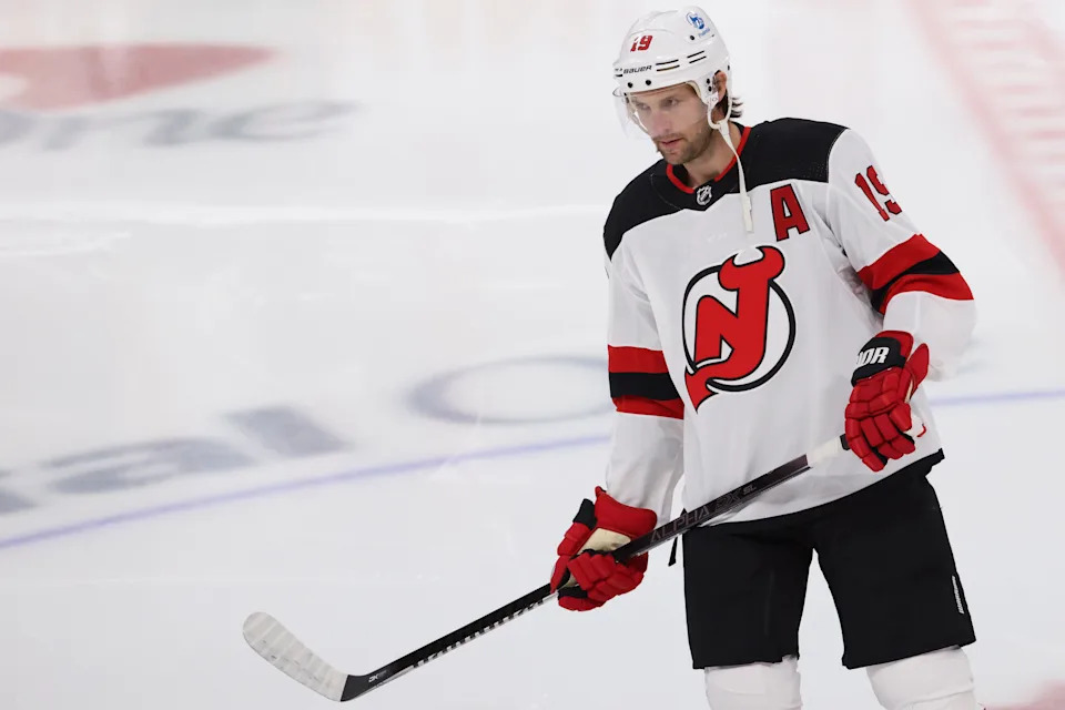 Feb. 21, 2021: New Jersey Devils center Travis Zajac during warmups for his 1,000th NHL game prior to the Devils' game against the Washington Capitals at Capital One Arena.