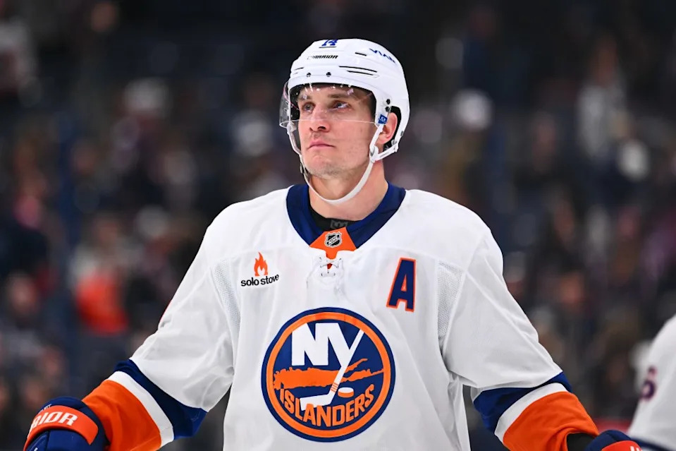 Bo Horvat lines up prior to a face-off during the third period of the Islanders’ road loss to the Blue Jackets on April 17, 2025. Getty Images