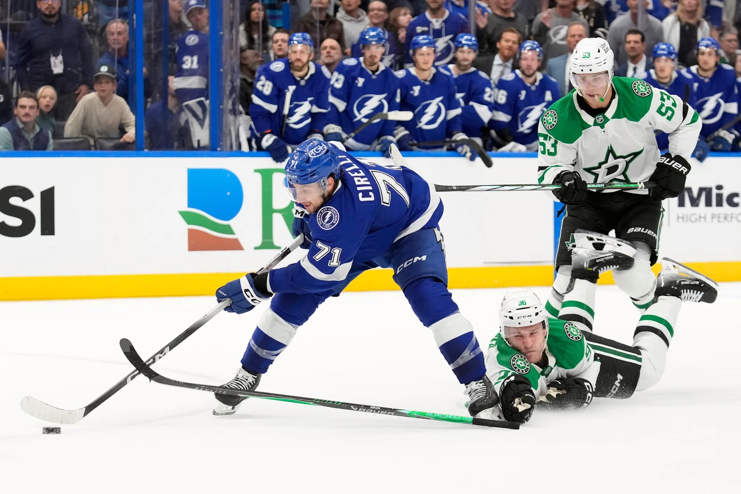 Overtime Thriller: Cirelli's Clutch Strike Extends Lightning Streak as Erne's First Star Goal Secures Point for Dallas
