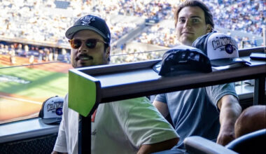 Maple Leafs stars cheer on Blue Jays during huge ALDS Game 2 win