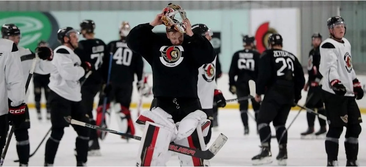 Ottawa Senators backup Leevi Merilainen making a brief stop in Belleville