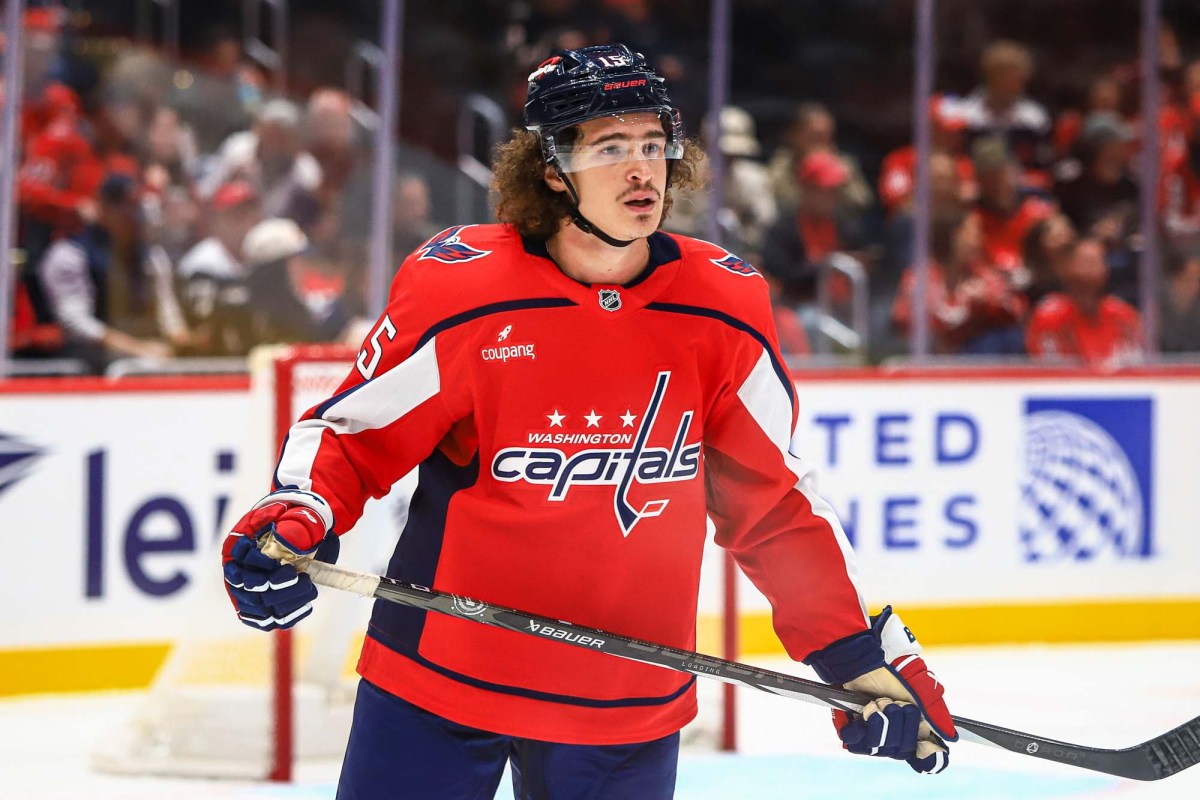 Sonny Milano to begin season as healthy scratch, Dylan McIlrath still skating in no-contact jersey