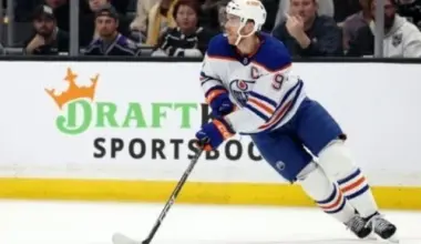 connor mcdavid has signed a two year contract extension worth 25 million with the nhl s edmonton oilers photo afp