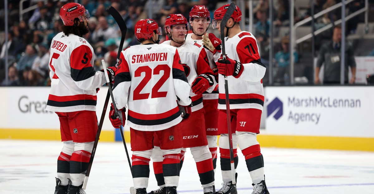 Carolina look to stay hot against the Los Angeles Kings in a weekend showdown