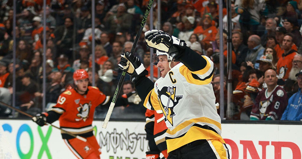 Penguins captain Sidney Crosby passes Steve Yzerman for 9th all-time in assists
