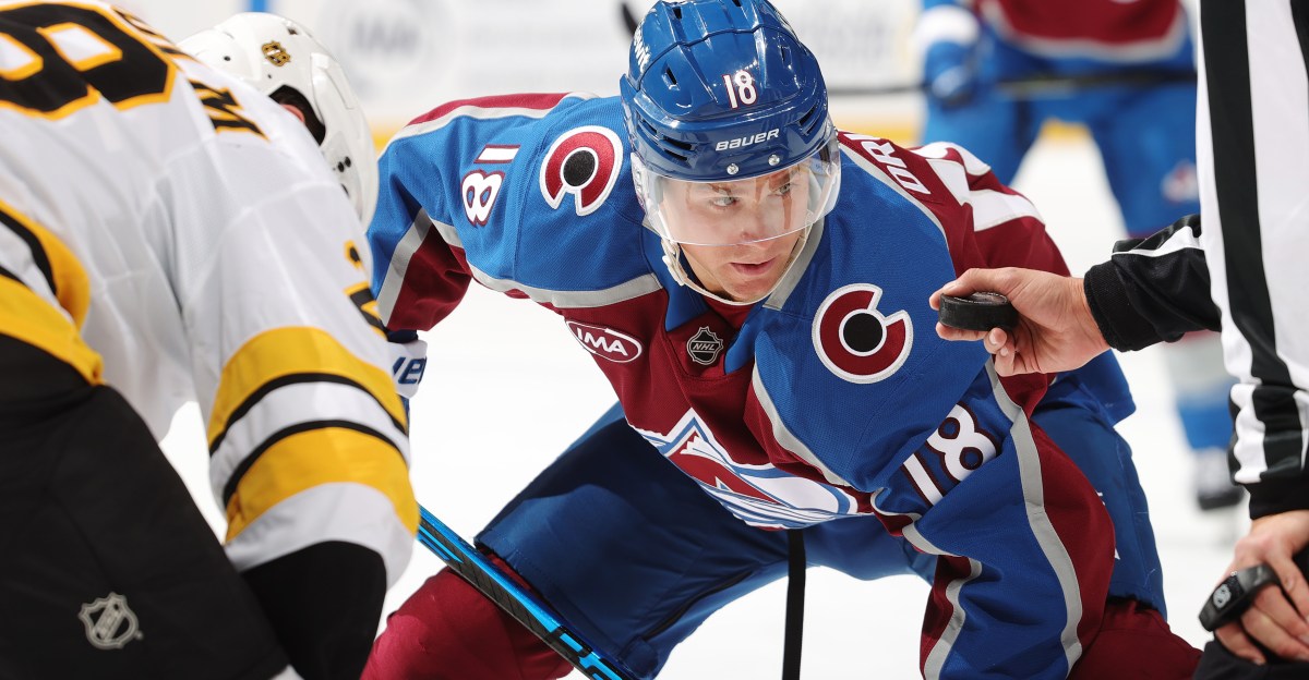Open Thread: Colorado Avalanche at Boston Bruins (1:00 P.M.)