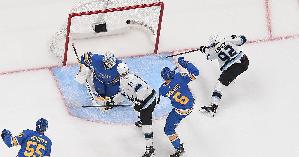 Pittsburgh native Logan Cooley scores natural hat trick in less than 5 minutes