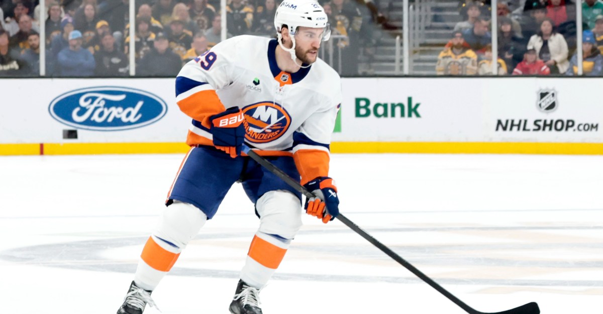 Islanders vs. Hurricanes Gameday: Metro back-to-back