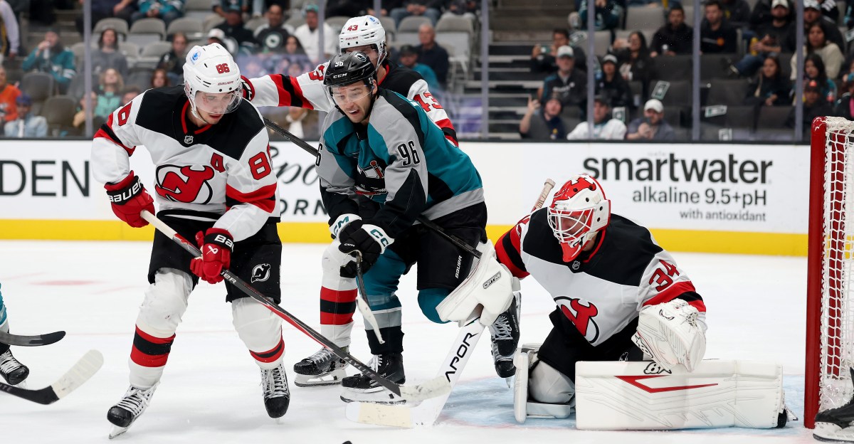 New Jersey Devils Fall Flat In 5-2 Loss To San Jose Sharks