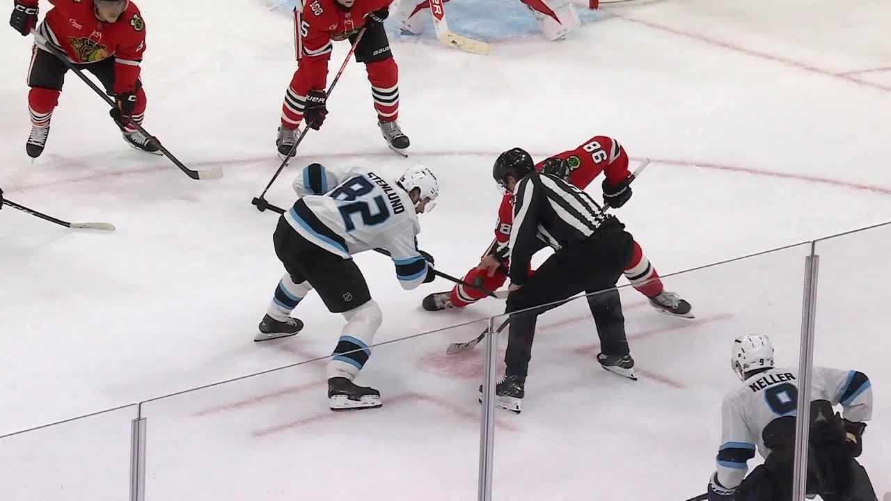 Mikheyev Nets Empty Netter | Chicago Blackhawks