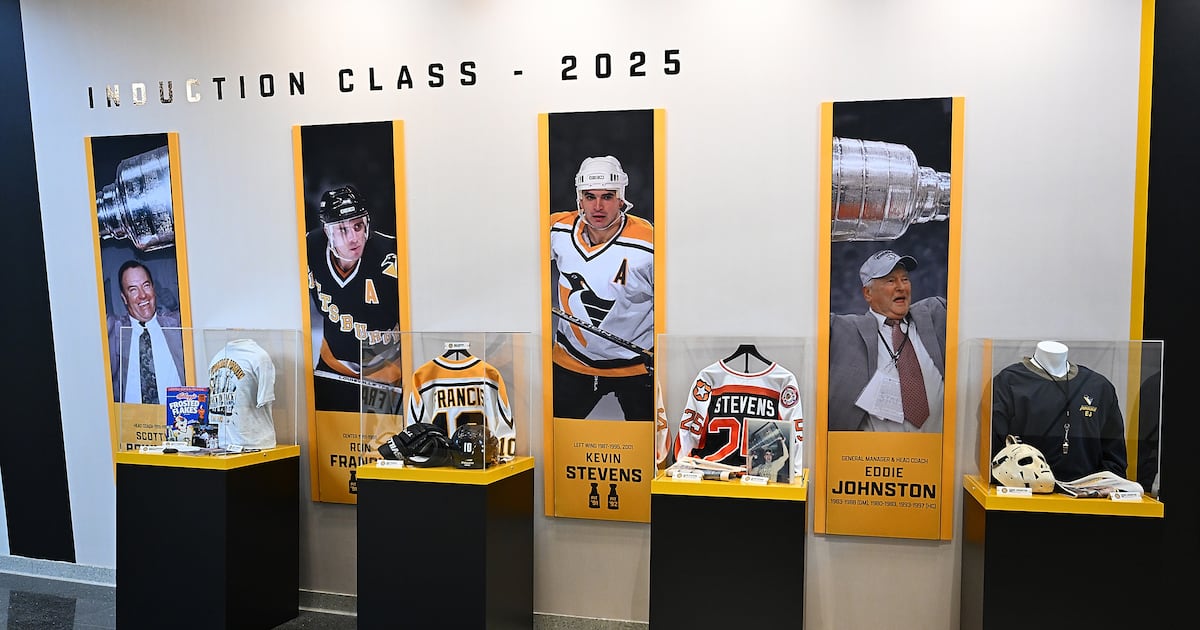 Penguins officially relaunch Hall of Fame, inducts 4 legends into Class of 2025 – WPXI