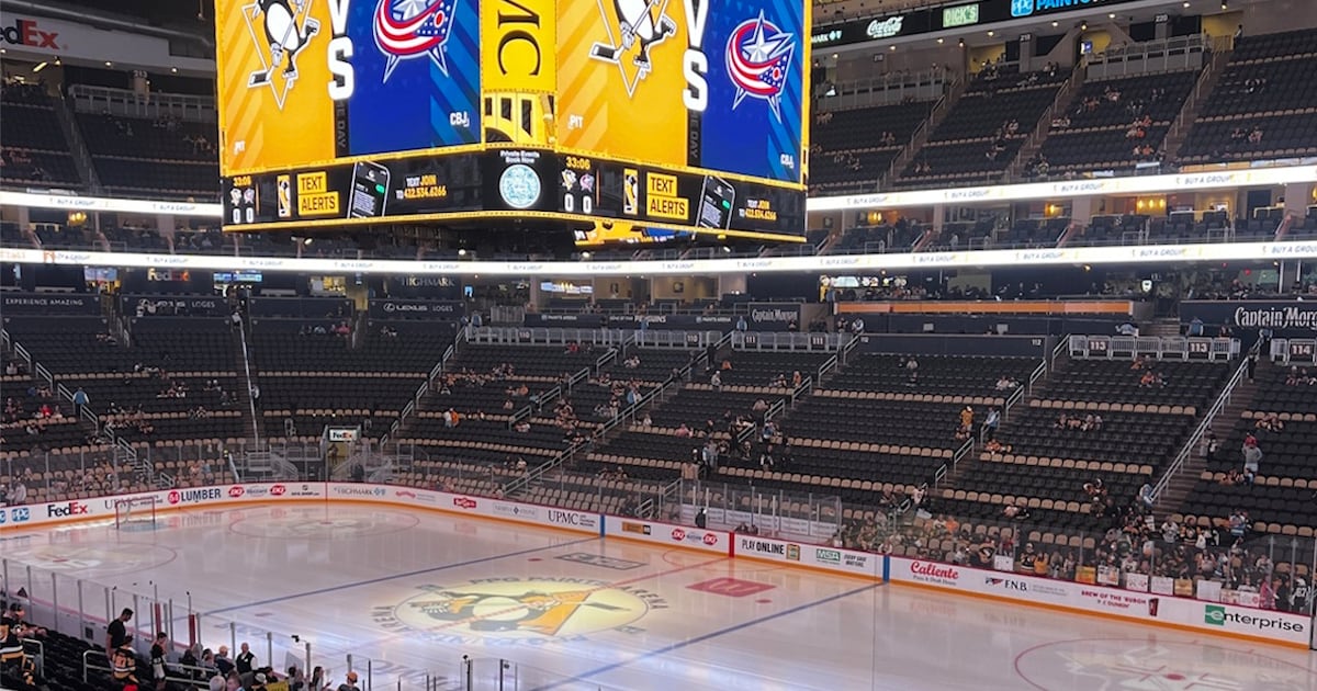 Fan hurt at Pittsburgh Penguins game after falling from upper deck of PPG Paints Arena – WHIO TV 7 and WHIO Radio