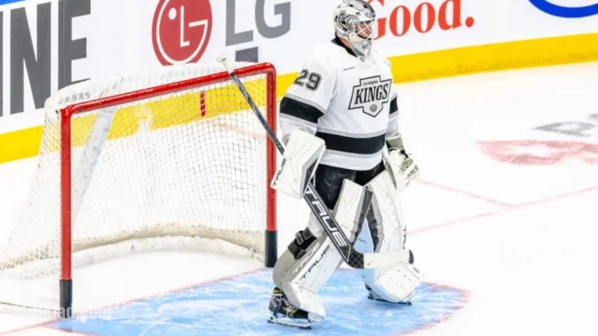 Tampa Bay Lightning Acquire Pheonix Copley Off Waivers