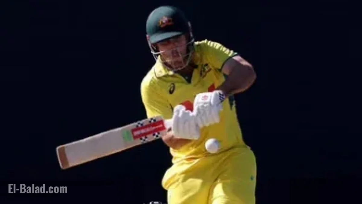 MacKinnon Shines with Two Goals as Avalanche Defeat Bruins