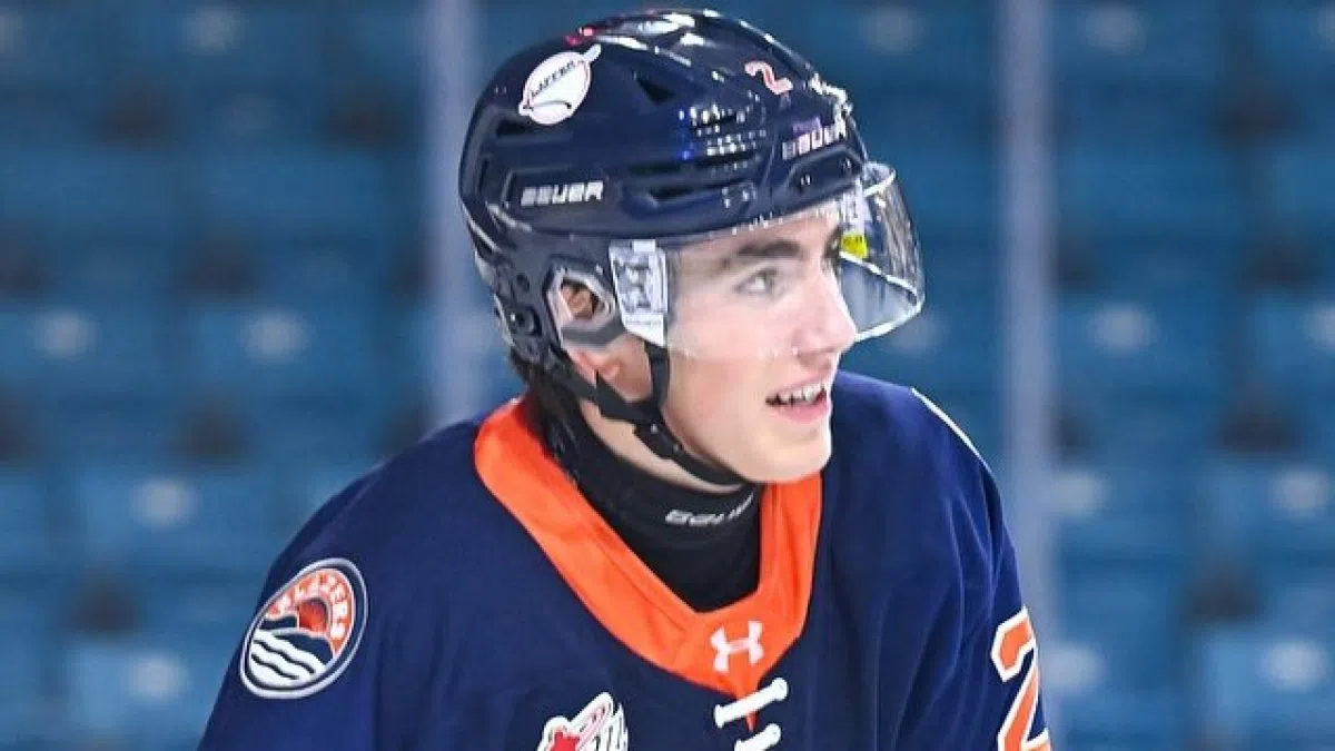 Kamloops’ JP Hurlburt earns “A” rating, emerges as top WHL prospect for 2026 NHL draft | Radio NL