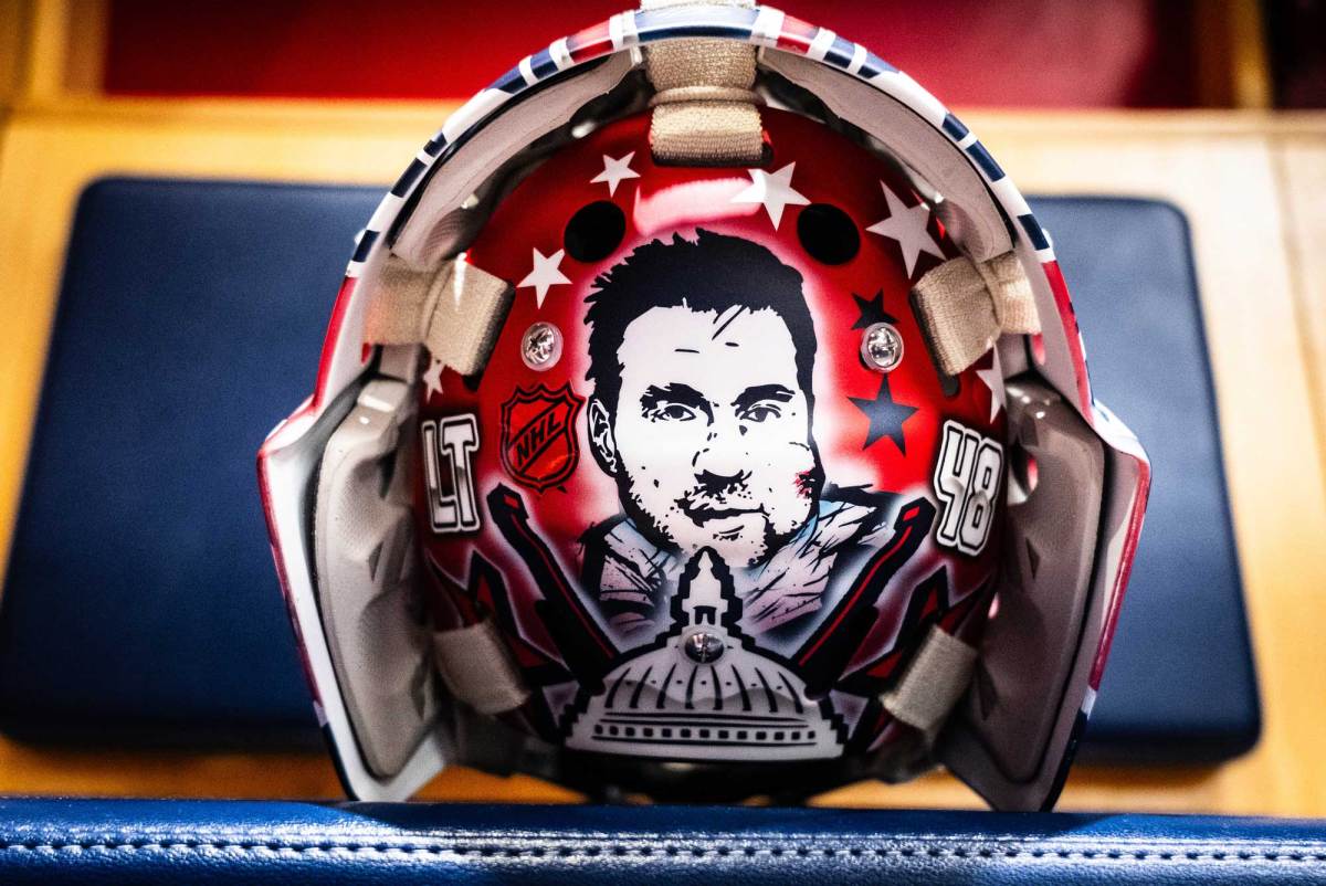 Logan Thompson’s new mask for the Capitals Screaming Eagle third jerseys features Tom Wilson’s massively swollen face on the back plate