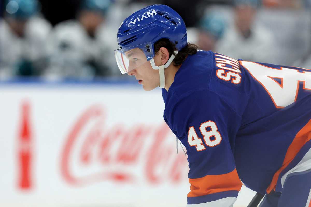 Matthew Schaefer has come as advertised, his Islanders are loving it