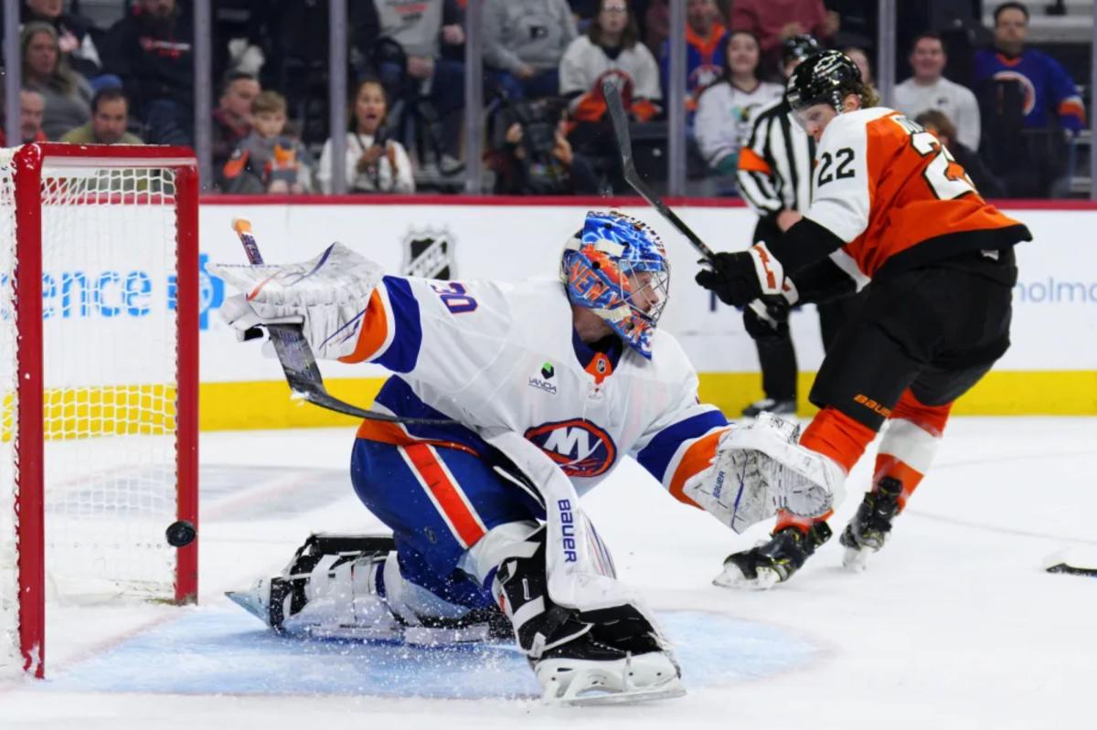 Sloppy Islanders cough up multiple leads, fall in shootout to Flyers