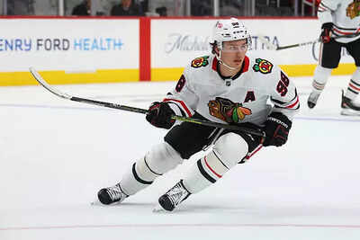 Most surprising 2025-26 NHL point projections of the Pittsburgh Penguins, Chicago Blackhawks and key stars