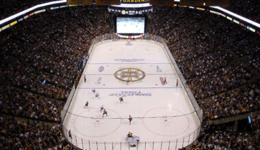 Chicago Blackhawks vs. Boston Bruins: live game updates, stats, play-by-play