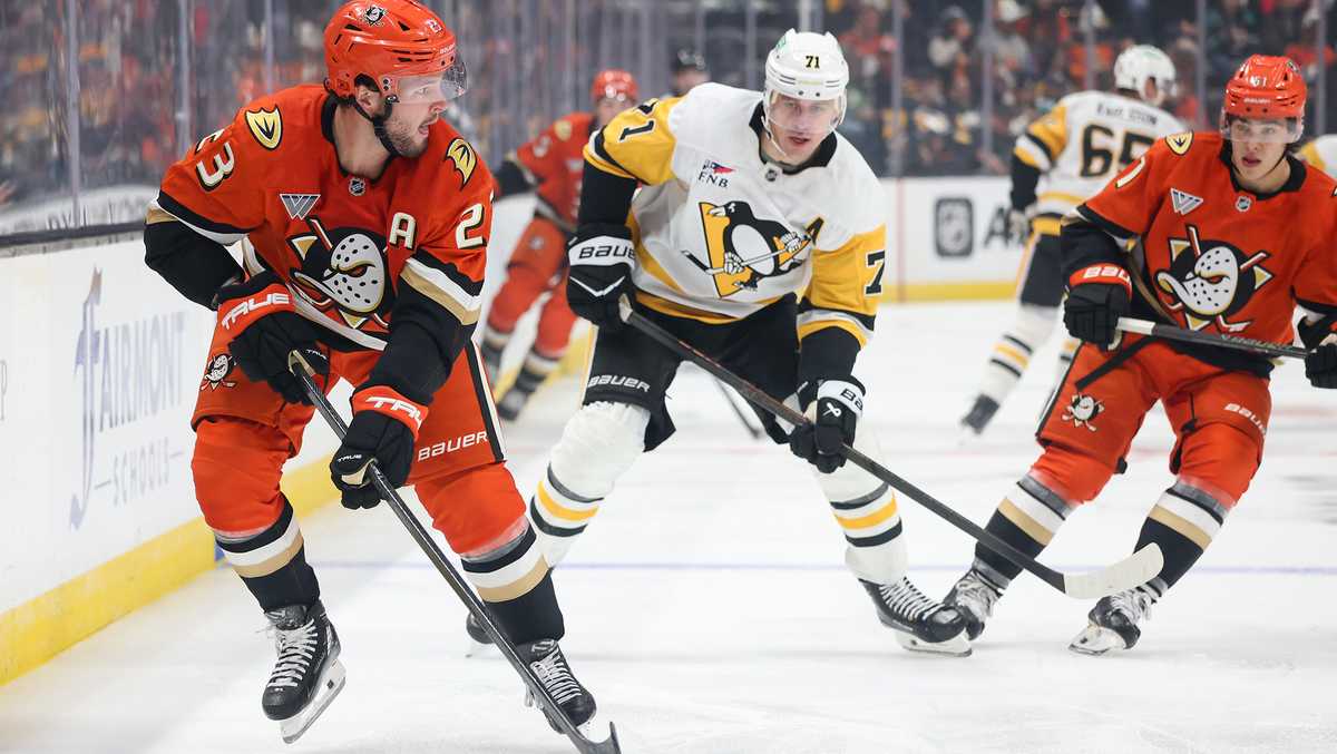 Anaheim Ducks 4 Pittsburgh Penguins 3 (October 14, 2025)