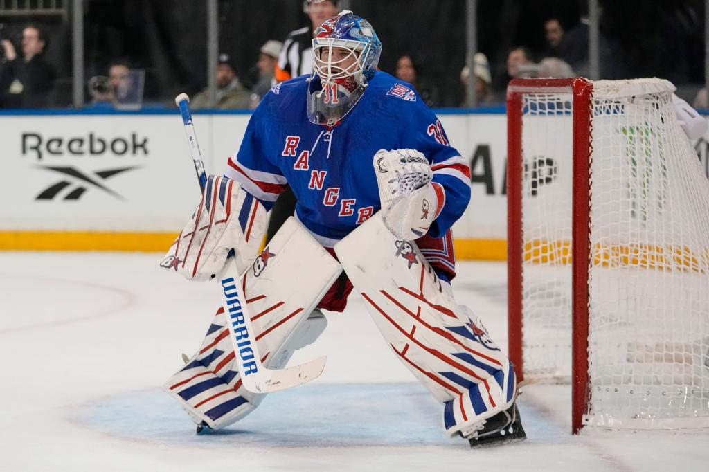 Bet $5, get $300 in bonus bets for Rangers vs. Maple Leafs