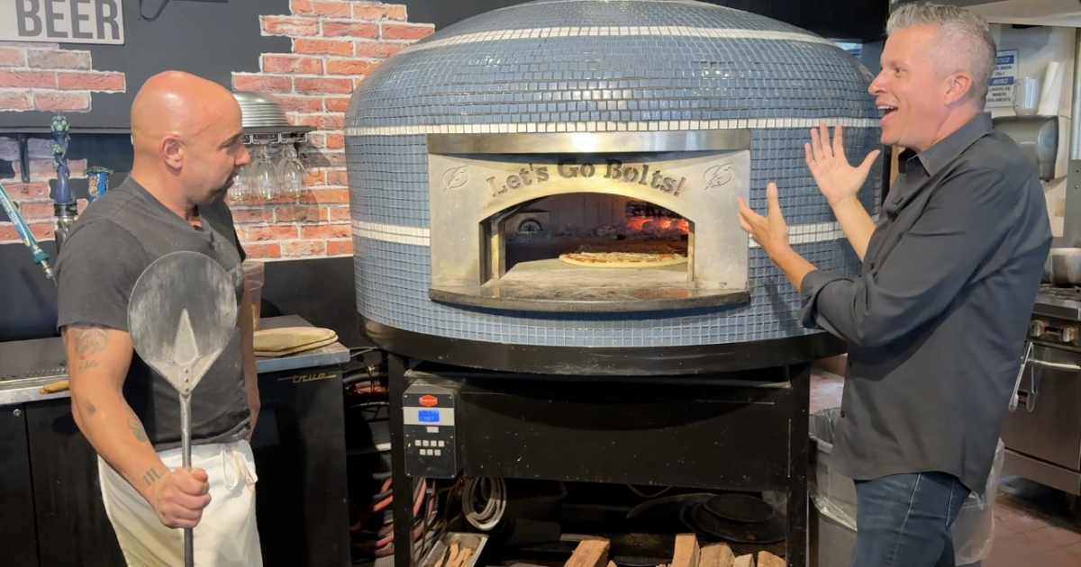 Brick City Eatery in Lutz wants you to eat pizza and root for the Lightning