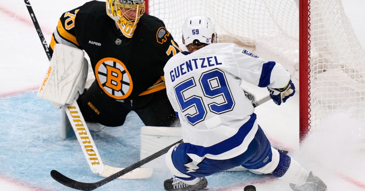 Lightning beat Bruins 4-3, get first win of the young season