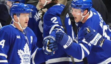 Morgan Rielly breaks 3rd-period tie in the Maple Leafs' 5-2 opening victory over the Canadiens