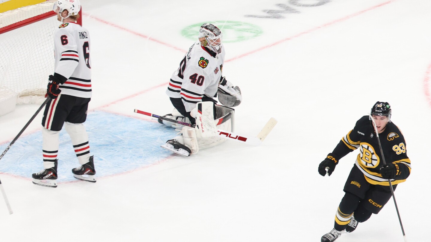 Fraser Minten scores in overtime to lift the Bruins past the Blackhawks, 4-3